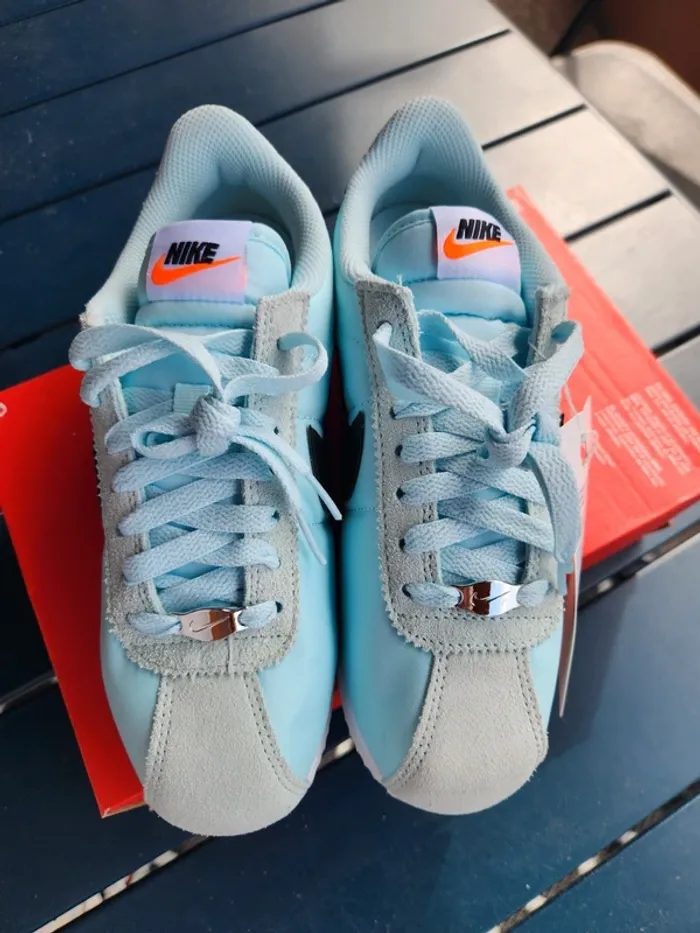 Nike cortez bleu turquoise Taille 36,5 neuves - photo numéro 4