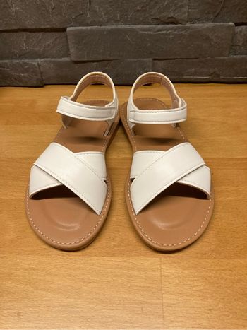 Sandales blanches 27
