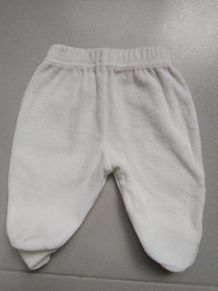 Pantalon 1 mois - photo numéro 2