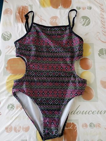 Maillot de bain 1 pièce XS  tissaia 2€
