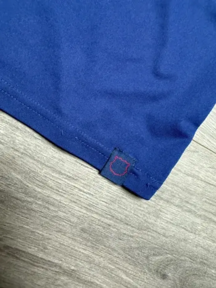 Maillot sport Barça taille 8 ans - photo numéro 6