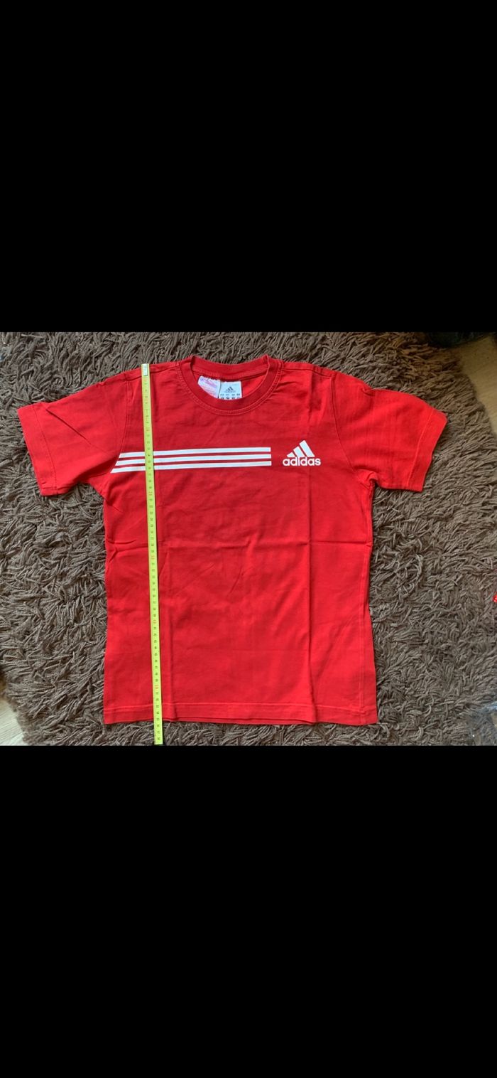 TEE shirt rouge adidas taille 12ans - photo numéro 2