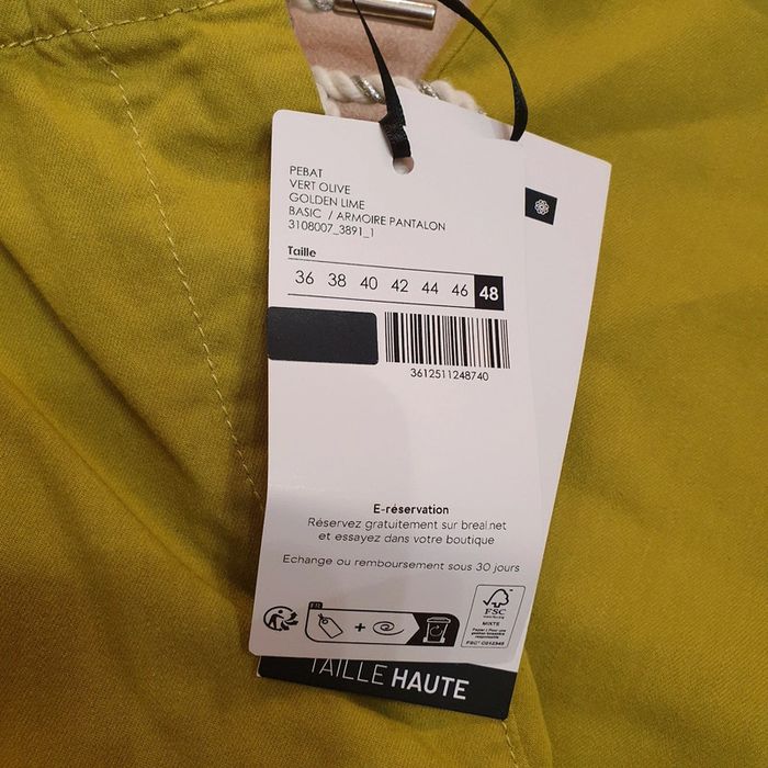 Magnifique pantalon Coupe 7/8eme couleur vert olive Taille haute Breal Taille 48 - photo numéro 4