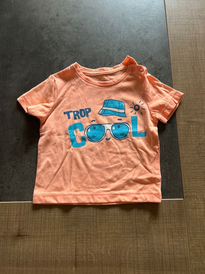 T-shirt manches courtes bébé taille 3 mois