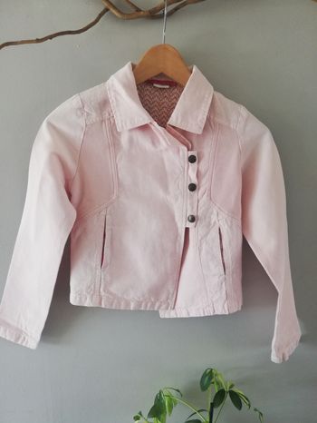 Jolie veste rose pâle