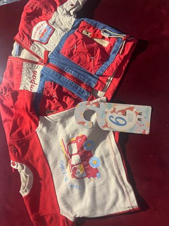 Lot t-shirt +manteau 6mois