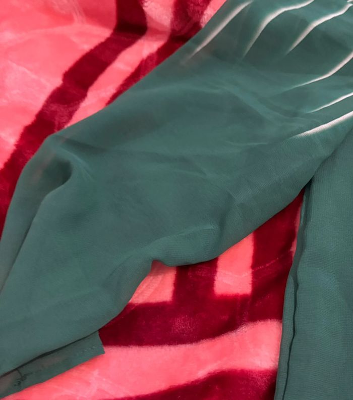 Robe verte fleurie - photo numéro 3