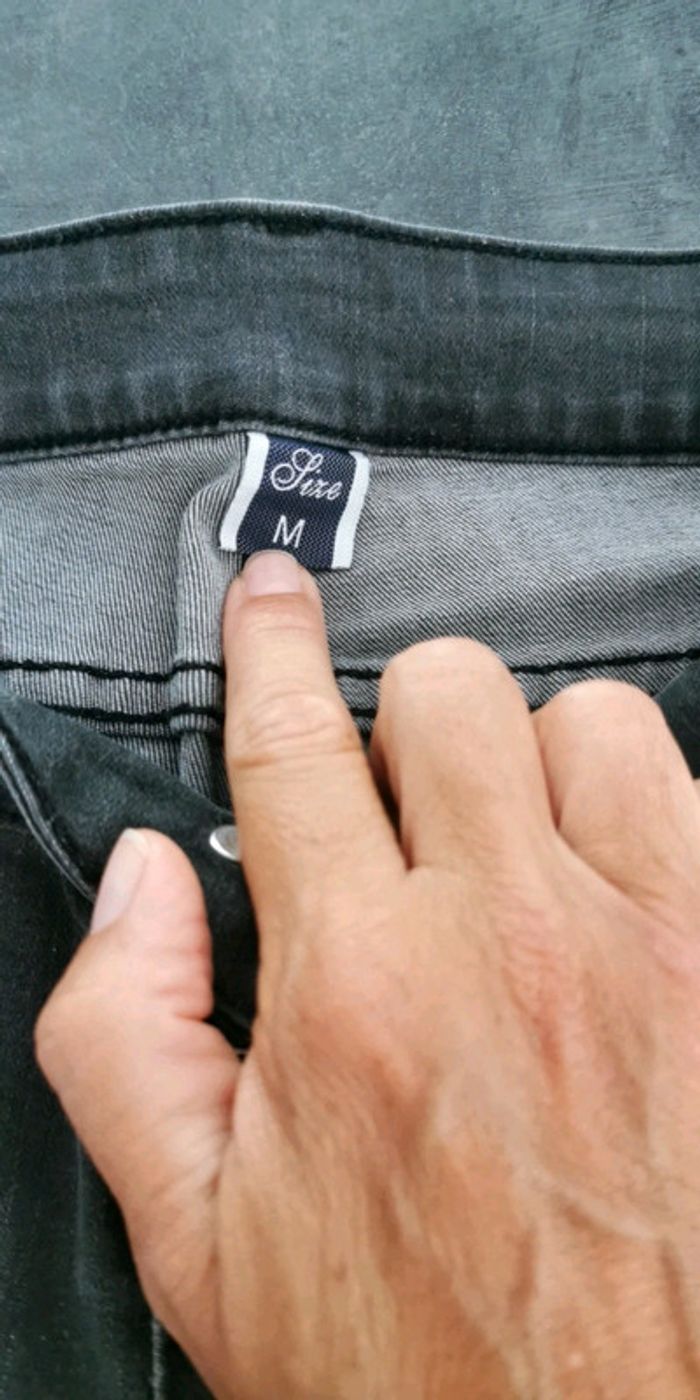 Jeans noir délavé - photo numéro 5