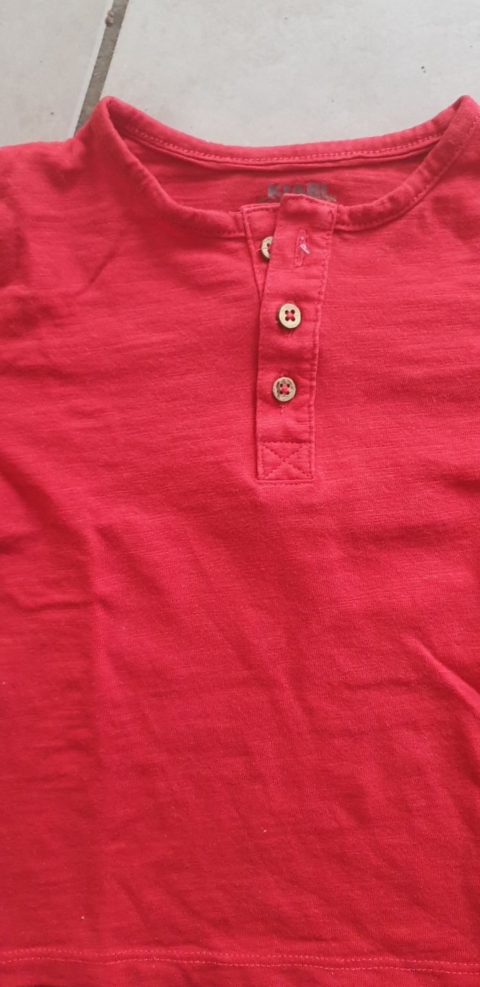 Tee shirt très bon état - photo numéro 2