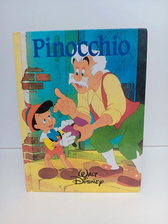 Livre Walt Disney vintage Pinocchio 111 pages