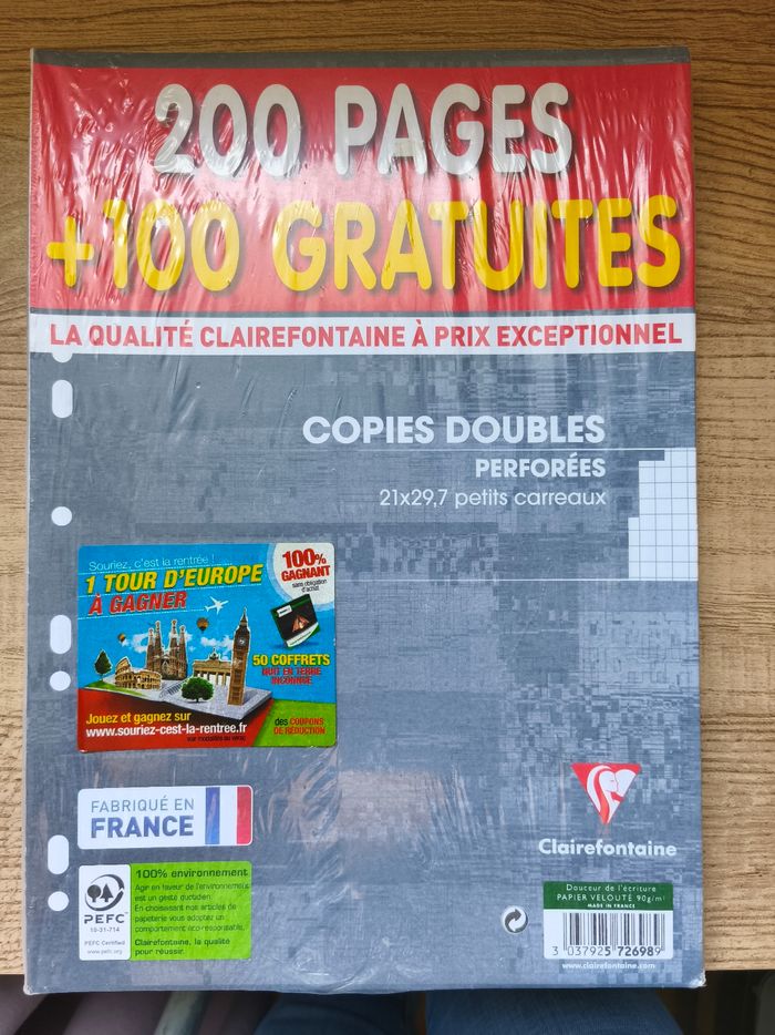 Lot de 300 copies doubles petits carreaux Clairefontaine