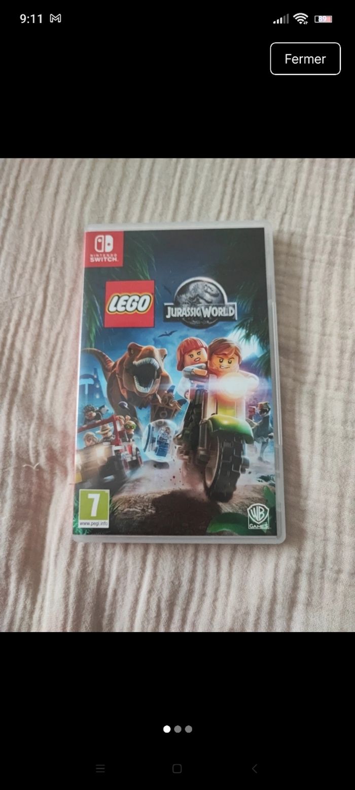 Jeu Switch lego Jurassic world.
