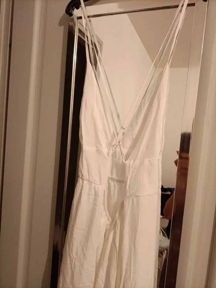 Robe dos nu - photo numéro 3