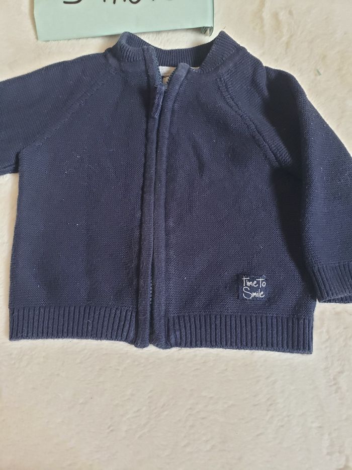 Pull veste 3 mois - photo numéro 3