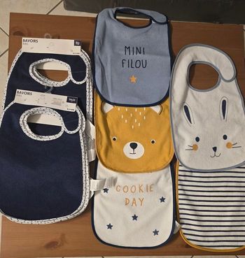 Neufs (non utilisés)🥰🤩 💙 lot bavoirs garçon 🤩🥰💙(ferme)