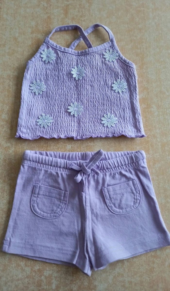 Ensemble tee-shirt et short