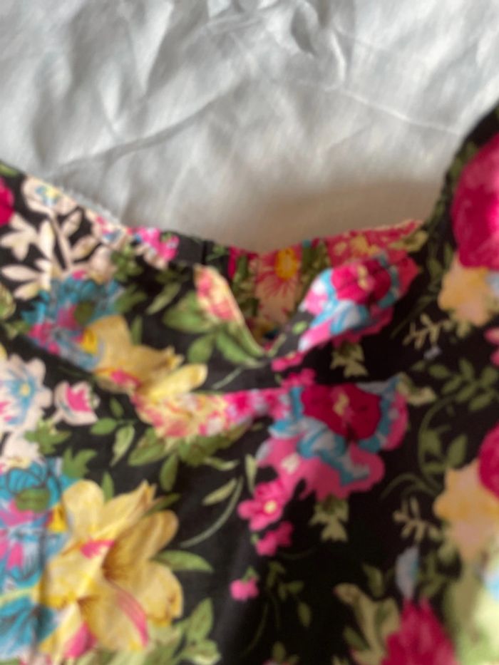 2 jupes 4/5ans - photo numéro 7