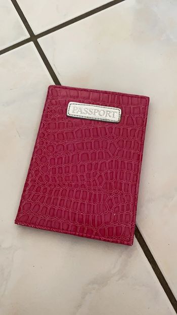 Range passeport rose