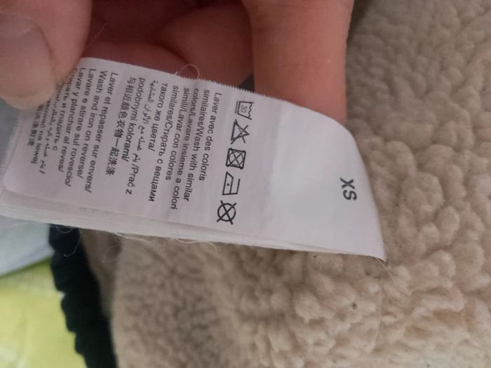 Manteau fourré d'hiver avec bandes marron, blanche, bleu marine foncé à capuche" Bizzbee" taille XS - photo numéro 5