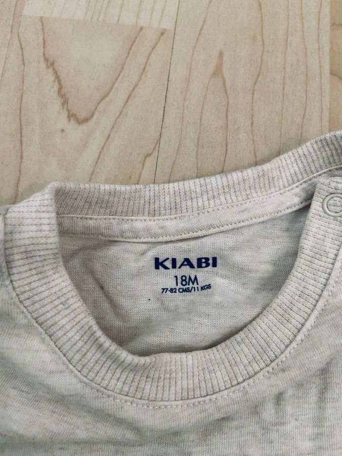 Tee Shirt Noël manches longues Kiabi taille 18 mois - photo numéro 4
