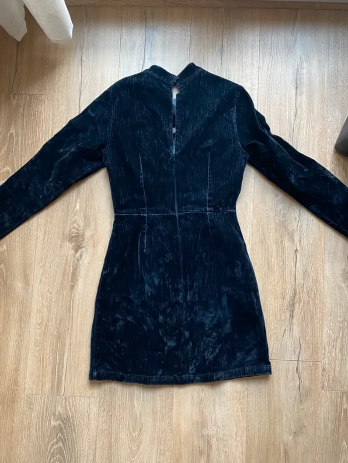 Robe en velours - photo numéro 2