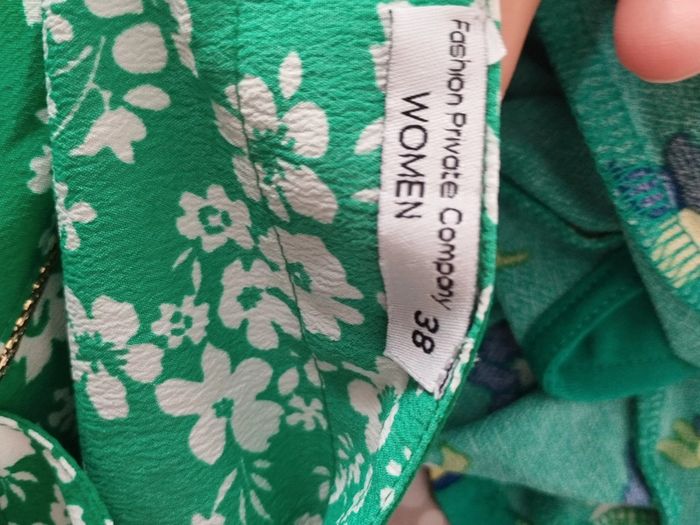 Robe fashion prívate taille 38 très agréable à porter - photo numéro 4