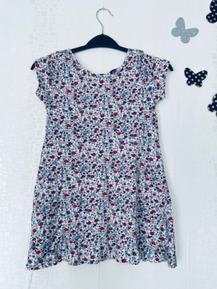 Jolie robe printemps été Primark taille 8 ans excellent état