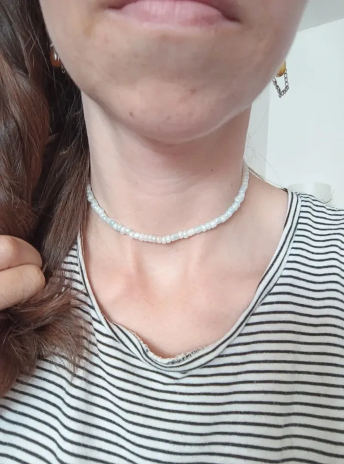 Ras de cou en perles blanches 🔄