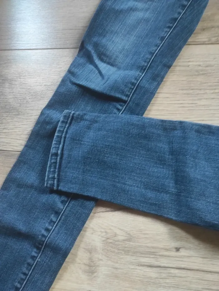 Jean taille 36 - photo numéro 2