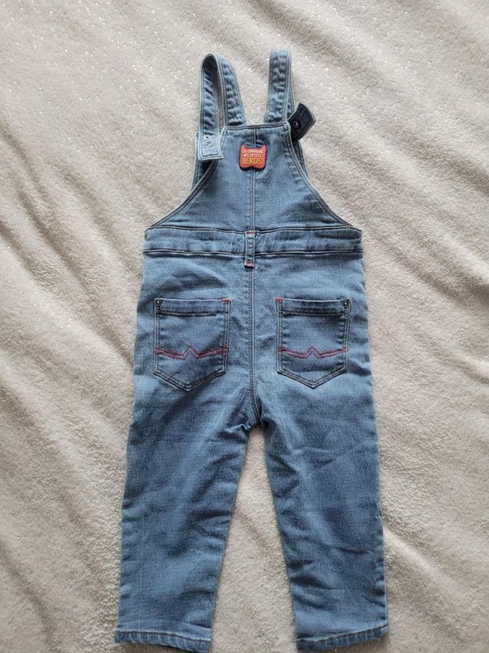Salopette en jean 18 mois. - photo numéro 2