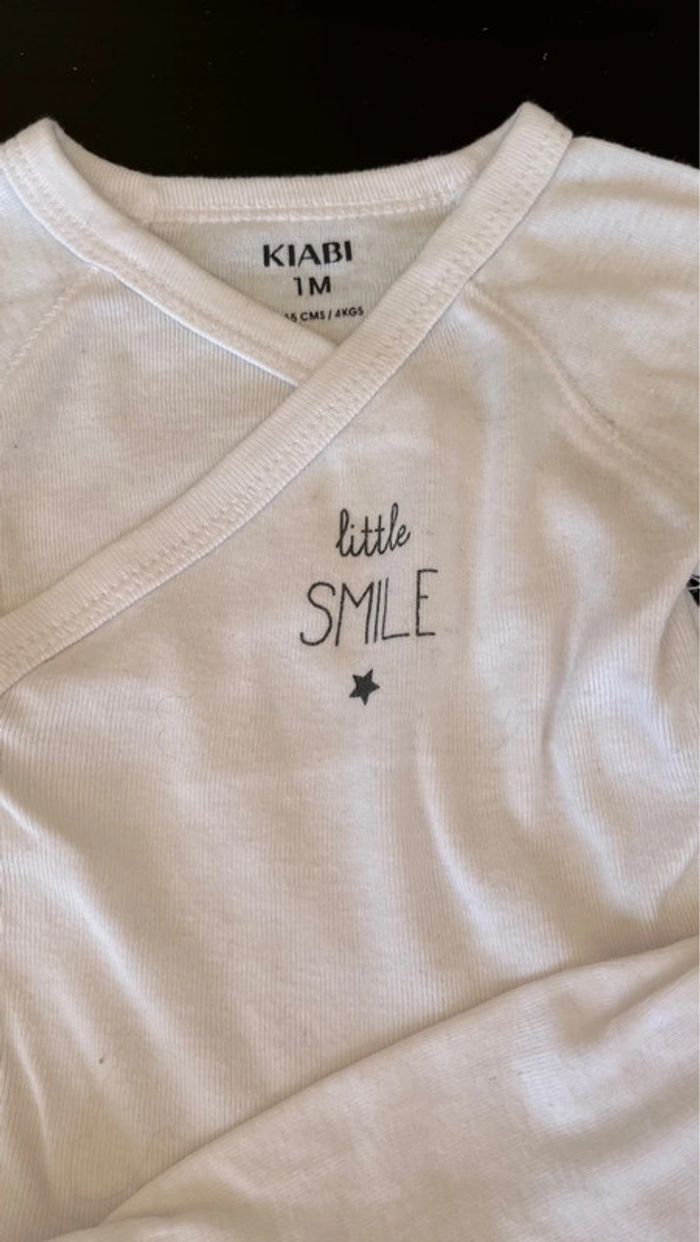 Lot de 4 bodys 1 mois - photo numéro 2