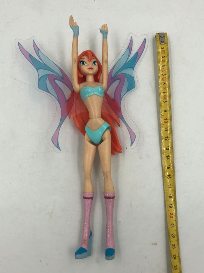 Poupée Winx Rainbow bloom - photo numéro 3