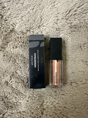 Ombre à paupière Révèrent Younique