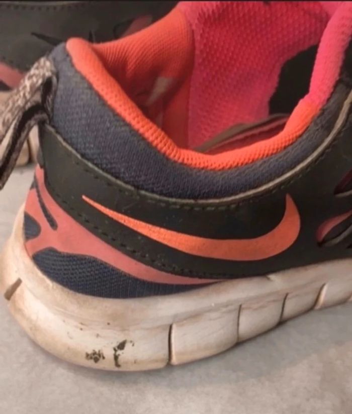 Basket Nike noir et bleu marine femme 38,5 - photo numéro 4