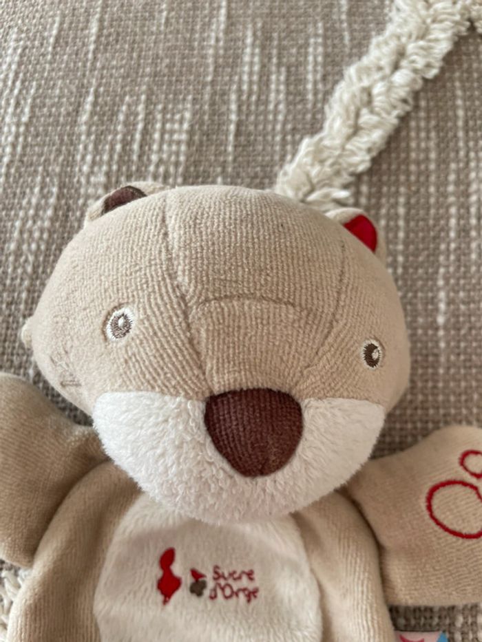 Peluche doudou plat 22cm Sucre d'orge chat marron rouge et vert  très bon état - photo numéro 2