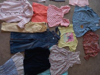 Lot vetement  blouse robe..