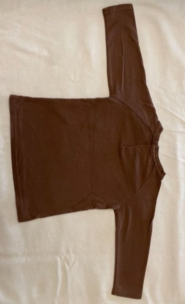 T-shirt manches longues NEUF 18m - photo numéro 3