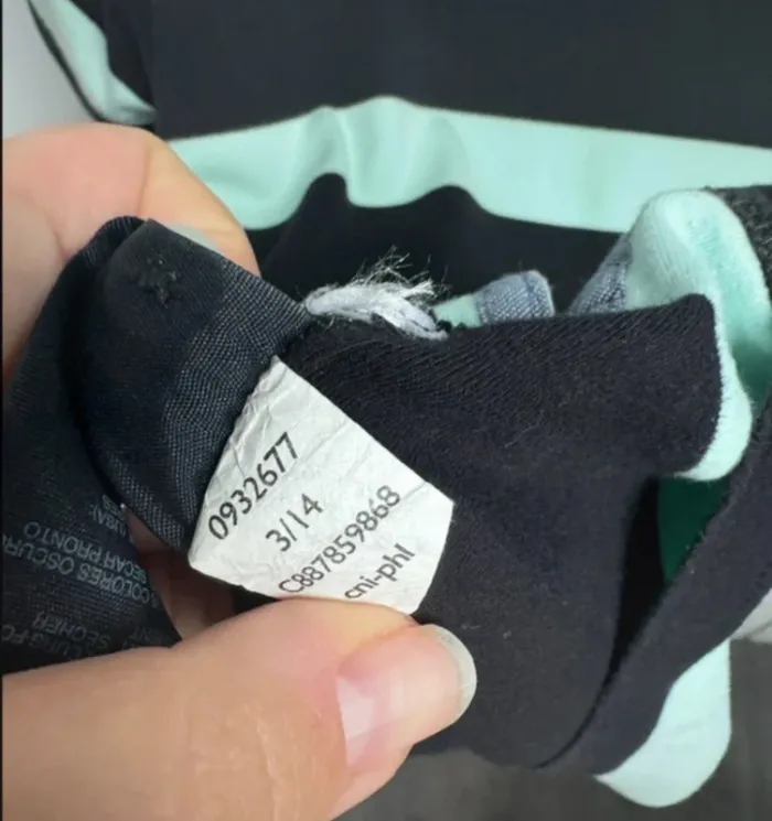 Polo noir et menthe Tommy Hilfiger taille S ou 36 - photo numéro 10