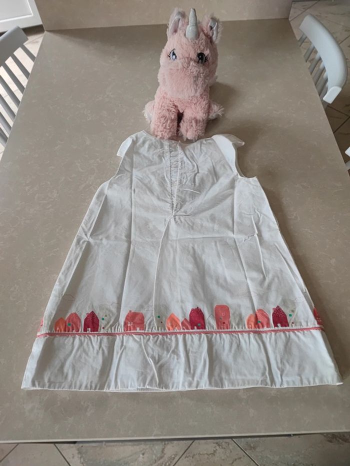 Adorable robe 23 mois - photo numéro 5