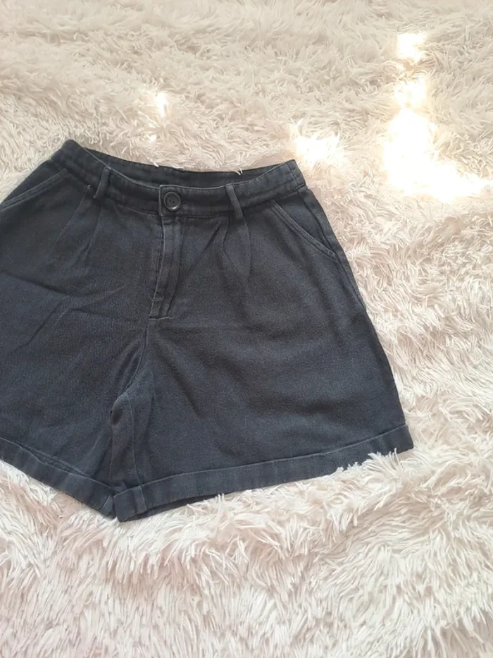 Short jean noir taille haute oversize - Taille S - Shein - très bon état - photo numéro 2