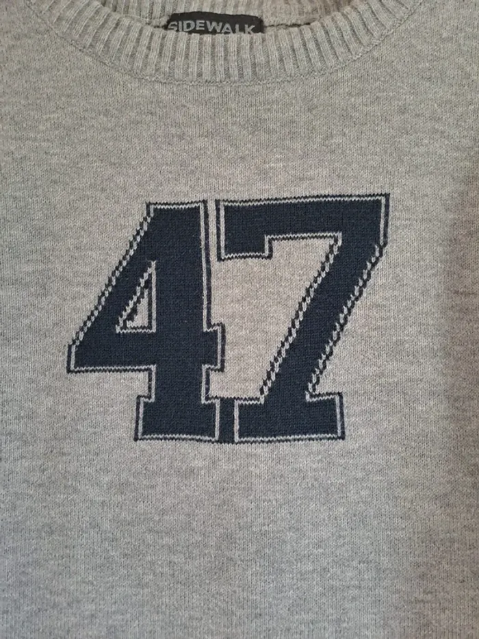 Pull garçon tbe gris 5 ans sidewalk comme neuf - photo numéro 2