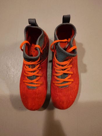 Chaussures de foot kipsta