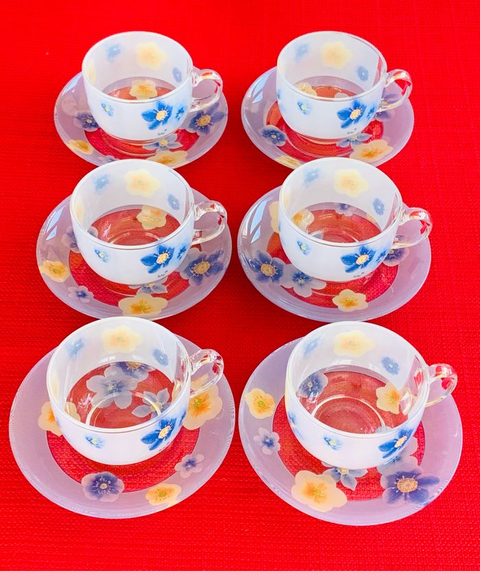 Set 6 tasses à thé avec 6 soucoupes, Arc France