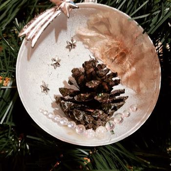 boule 1/2 de Noël faite main ton blanc marron