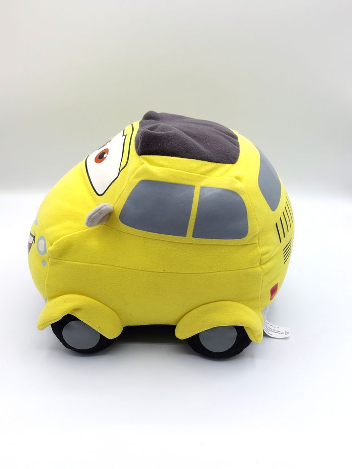 Peluche Cars Luigi Fiat jaune Disney Pixar Nicotoy 25 cm gris noir doudou - photo numéro 3