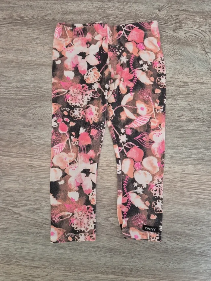Legging à fleurs rose