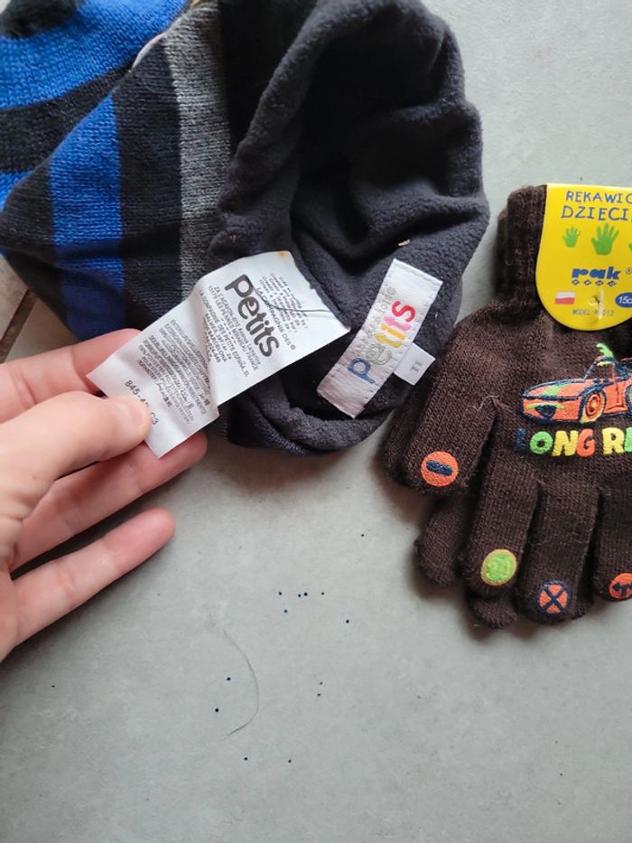 Lot bonnet et paire de gant pour bébé taille 1 et 15 cm - photo numéro 5