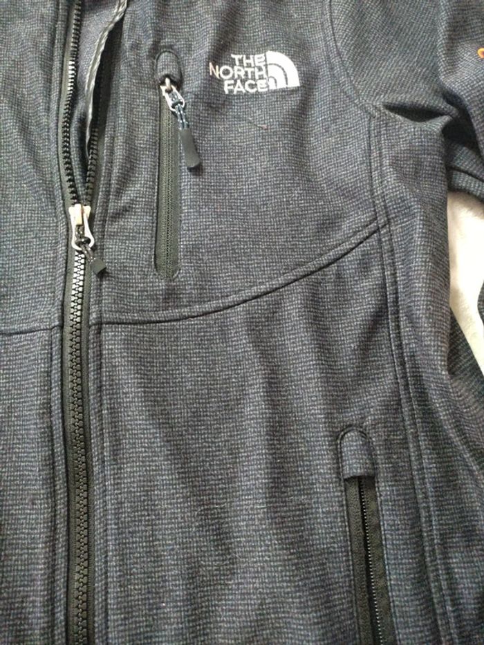 Veste polaire gris noir The North face taille M - photo numéro 2