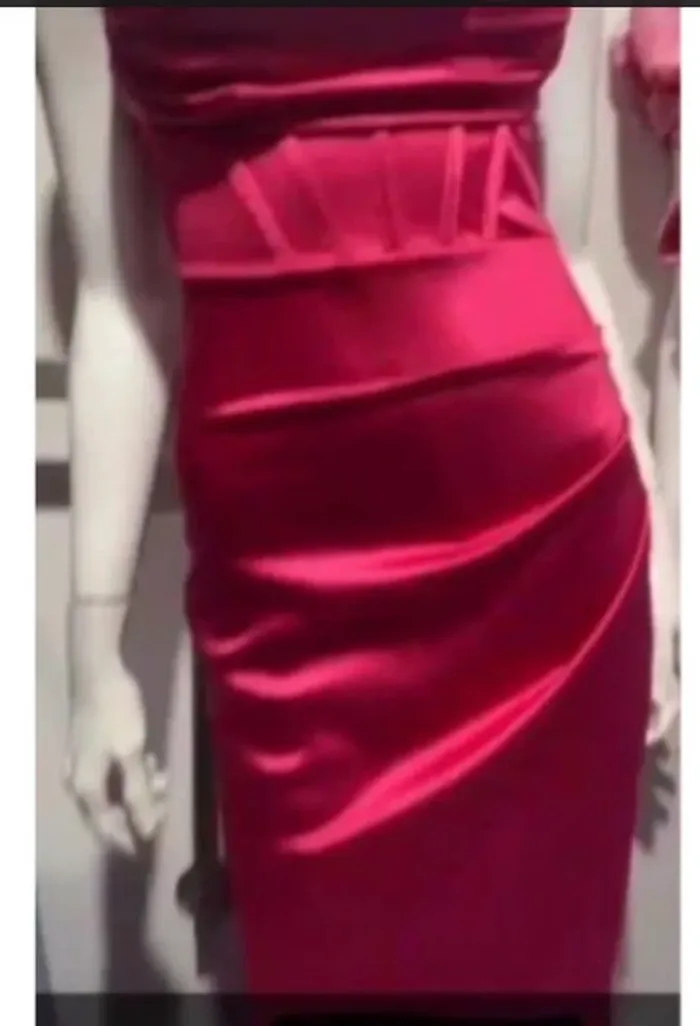 Robe de soirée rose fuchsia - photo numéro 2