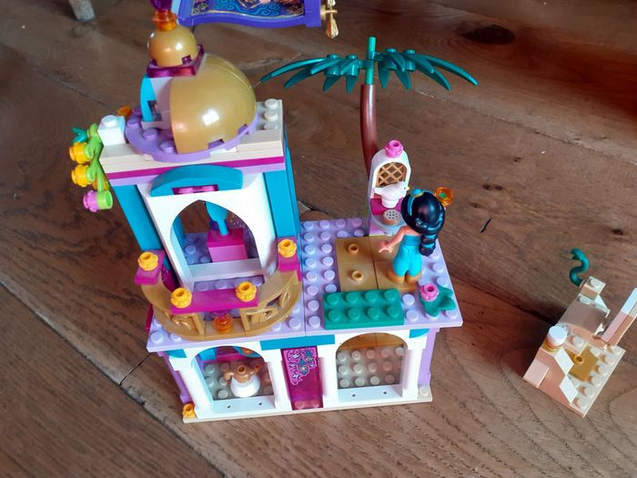 Lego Disney 41161 Les aventures au Palais de Jasmine et Aladdin - photo numéro 2